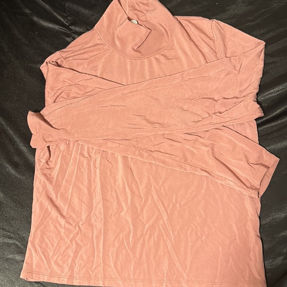 Babaton Everyday Mockneck Longsleeve - Picture 3 of 4